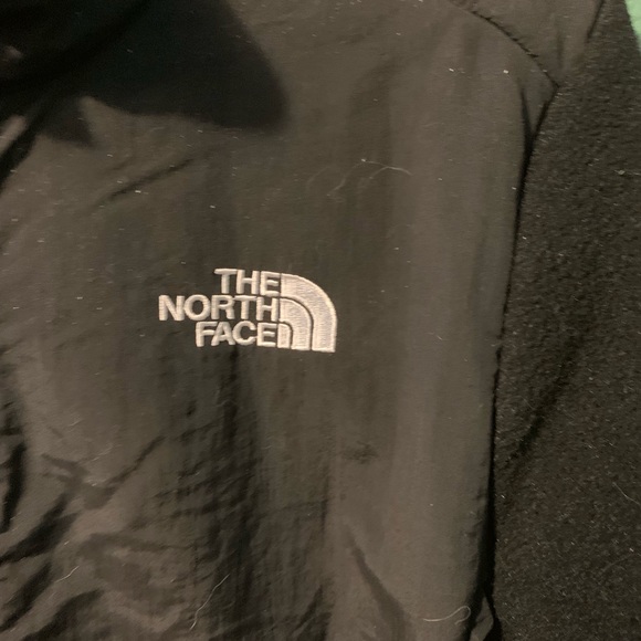 Brand New Authentic The North face Girls - Picture 3 of 8